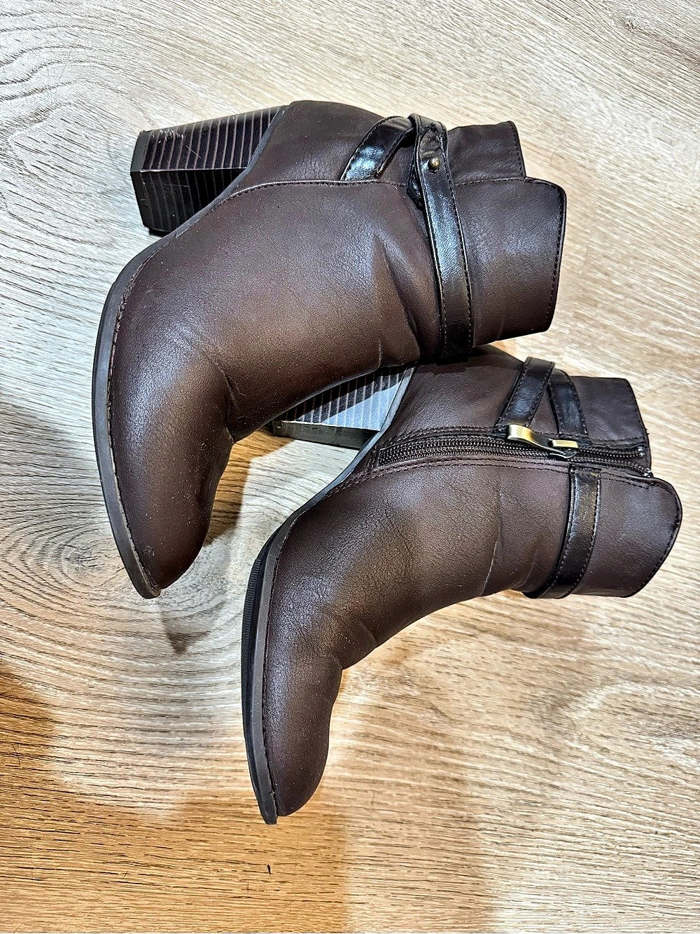 Dark Brown wedge Ankle Boots with zip closure size 7